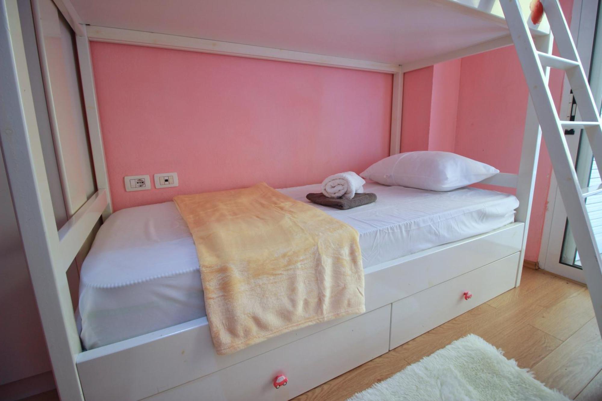 Apartament Duzgo Gjirokaster Ngoại thất bức ảnh